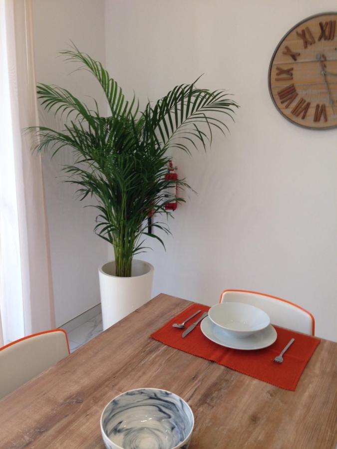 White Sands Apartman *